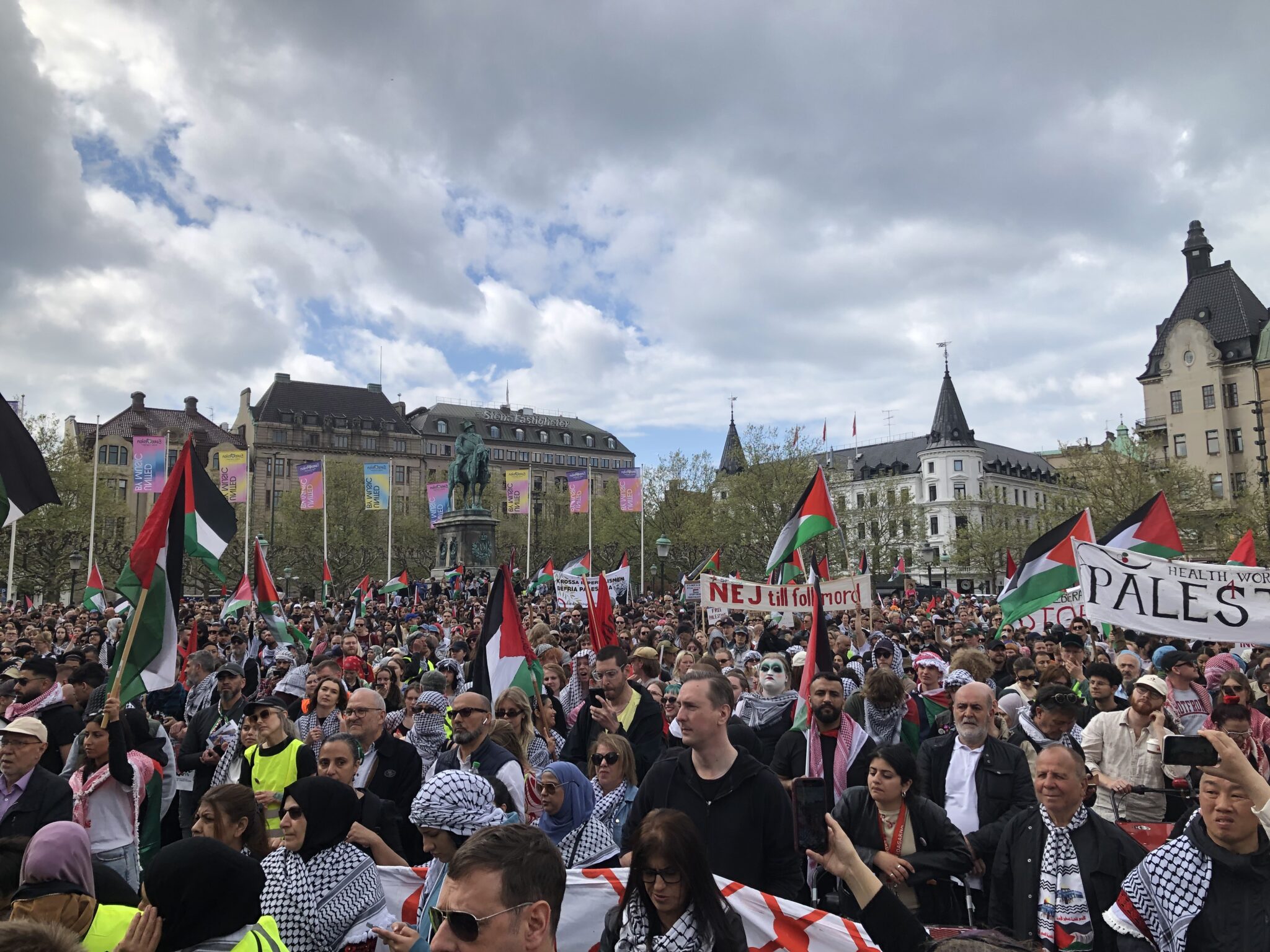 Tusentals i solidaritet med Palestina – igen (Video) - RiktpunKt.nu